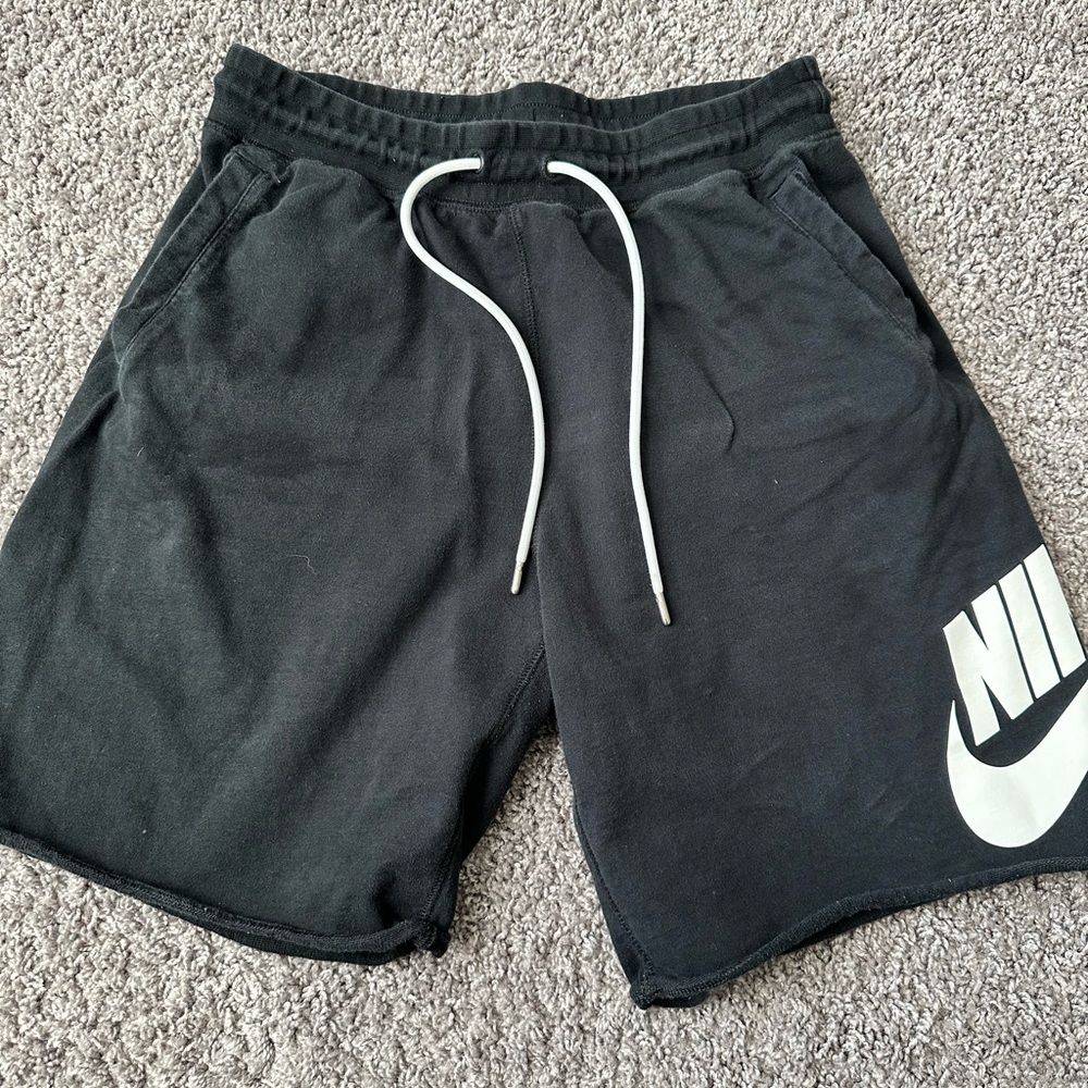Xl black men Nike shorts